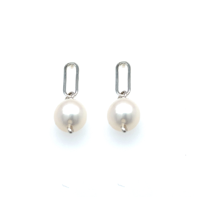 Johanna Brierley Pearl Chain Earrings with freshwater pearls and sterling silver paperclip link chain drop design